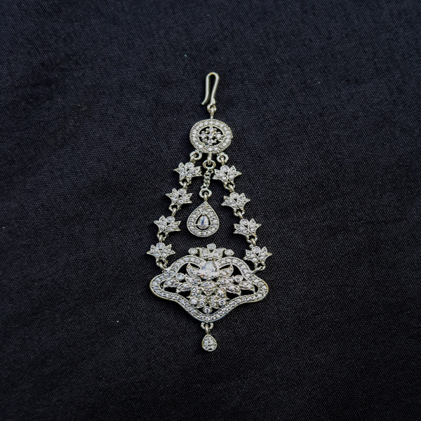 AD Maang Tikka in Silver Platted